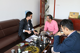 印度客戶訪問(wèn)銀鵬建材公司